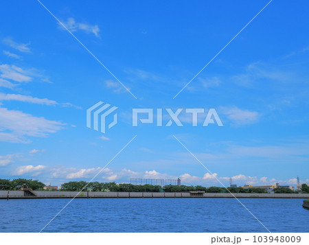 6月の梅雨の晴れ間の葛飾奥戸一景 6月の梅雨の晴れ間の葛飾奥戸一景 103948009
