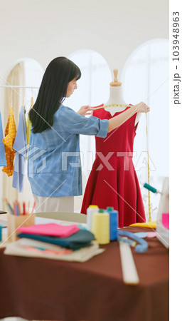 asia female fashion designer pretty 103948963