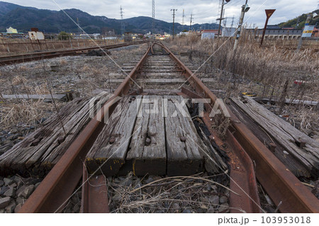 線路 踏切 美祢線 ローカル線 ディーゼルカー 厚狭駅 美祢 線路 踏切 美祢線 ローカル線 ディーゼルカー 厚狭駅 美祢 103953018