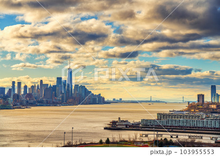 Hudson river and Manhattan downtown Hudson river and Manhattan downtown 103955553