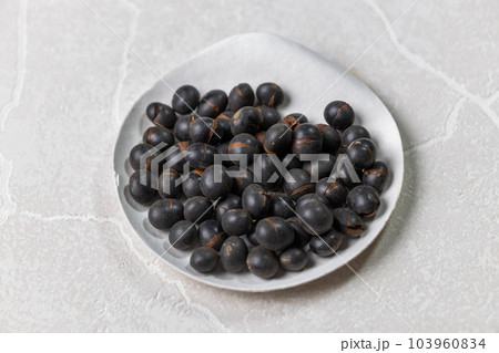 健康飲料 黒豆茶 Health drink black soybean tea 健康飲料 黒豆茶 Health drink black soybean tea 103960834