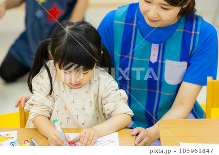 保育士　幼児教室　勉強 103961847