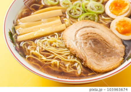 醤油ラーメン 103963674