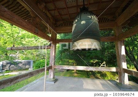 寺の鐘楼 寺の鐘楼 103964674