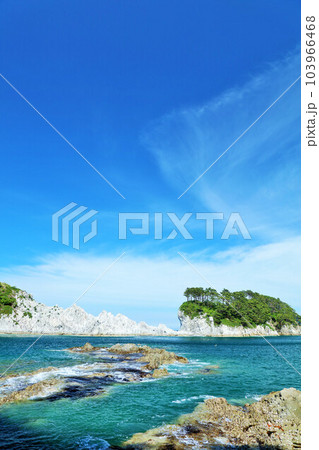 岩手県 青空の浄土ヶ浜 岩手県 青空の浄土ヶ浜 103966468