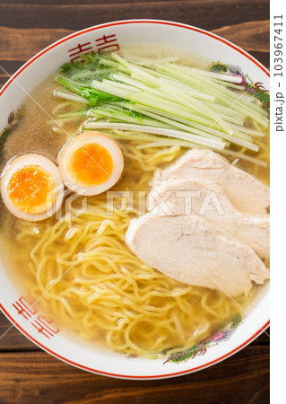 鶏塩ラーメン 鶏塩ラーメン 103967411