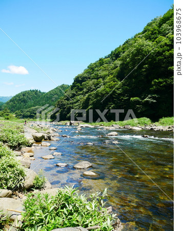 岐阜県郡上の風景と、長良川からの眺め 103968675