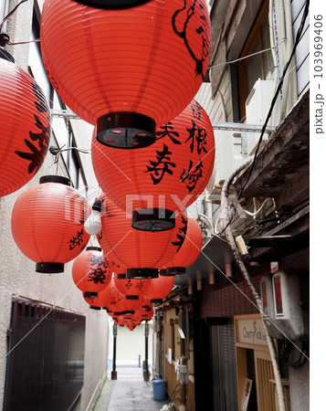 大阪、朝の北新地、蛸楽通り、飲食店、出店、栄枯盛衰、閉店、楽しい 103969406
