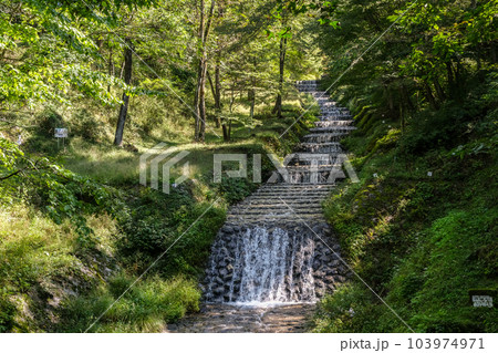 牛伏川本流水路(牛伏川階段工)【重要文化財】 牛伏川本流水路(牛伏川階段工)【重要文化財】 103974971