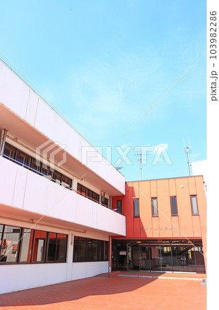 蟹江町、蟹江中央公民館の風景 103982286