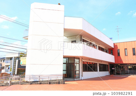 蟹江町、蟹江中央公民館の風景 103982291