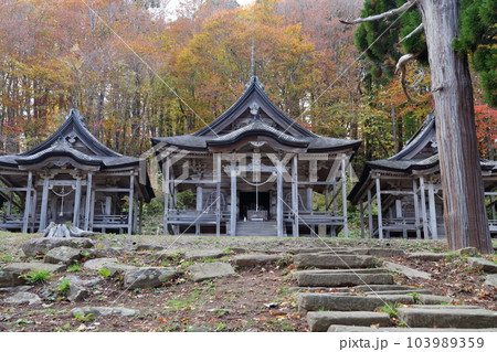 日本の神道の聖域（赤神神社　重要文化財　秋田県 男鹿市） 103989359