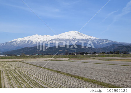鳥海山(出羽富士) 鳥海山(出羽富士) 103993122