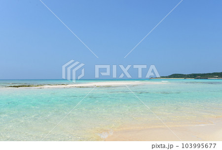 美しい海の風景 103995677