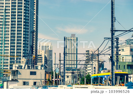 東京再開発 環状5号線地下トンネル工事が進む都電雑司ヶ谷駅周辺 2023.06　暖色寒色強調 103996526