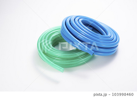 青いホースと緑のホース 青いホースと緑のホース 103998460