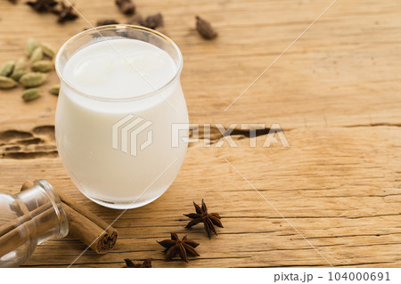 ラッシーとスパイス(ナチュラルテイスト) ラッシーとスパイス(ナチュラルテイスト) 104000691