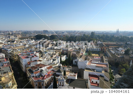 ヒラルダの塔から見たセビリヤの街 104004161