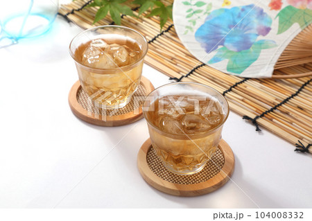 よく冷えた麦茶 104008332