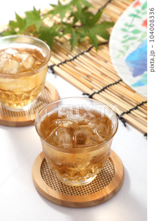 よく冷えた麦茶 よく冷えた麦茶 104008336