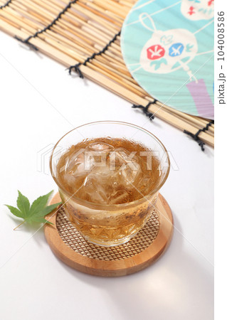 よく冷えた麦茶 よく冷えた麦茶 104008586