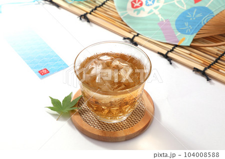 よく冷えた麦茶 よく冷えた麦茶 104008588