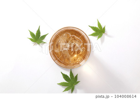 よく冷えた麦茶 104008614