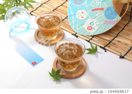 よく冷えた麦茶 104008617