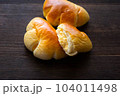 手作りクリームパン 104011498