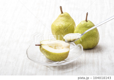 ラフランス 西洋梨 フルーツ 果物 イメージ素材 ラフランス 西洋梨 フルーツ 果物 イメージ素材 104018143