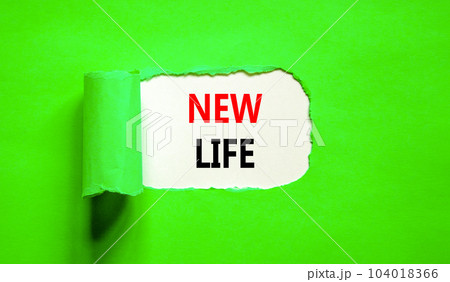 New life symbol. Concept words New life on beautiful white paper on a beautiful green background. Business, support, motivation, psychological and new life concept. Copy space. 104018366
