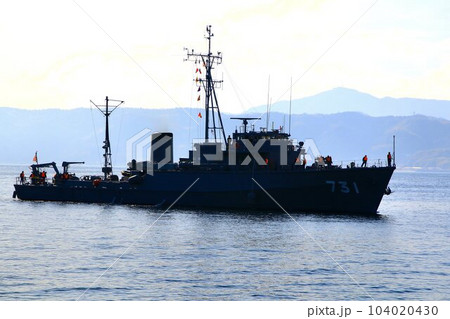 機雷などから安全な航行を護る… 呉に入港する掃海艇ゆげしま 104020430