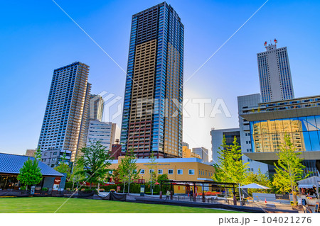 東京　豊島区　東池袋の都市風景　イケ・サンパーク 104021276