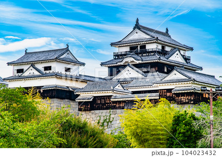 愛媛 松山城　～大天守と小天守～ 104023432