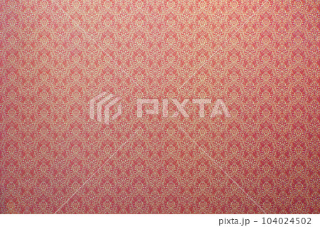 唐草のパターンのある壁紙の背景テクスチャー 唐草のパターンのある壁紙の背景テクスチャー 104024502