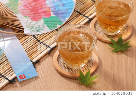 よく冷えた麦茶 104028033