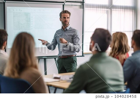 授業をする先生 104028458