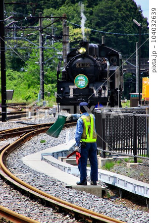 初夏の鬼怒川路を行く…蒸気機関車【C11-123】 104032639