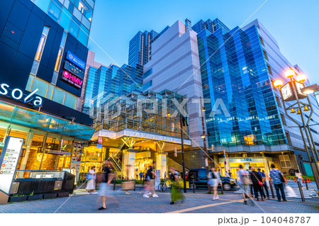 日本の東京都市景観 池袋駅やメトロポリタンプラザなどを望む…=6月17日 日本の東京都市景観 池袋駅やメトロポリタンプラザなどを望む…=6月17日 104048787