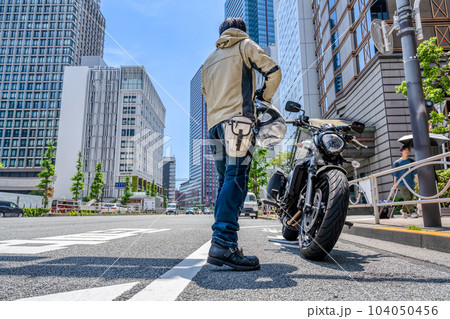 ライダーとクルーザーバイク　東京ツーリング 104050456