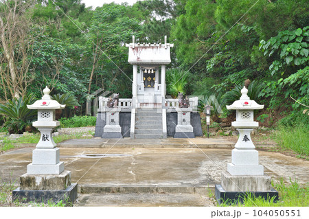 【尖閣神社】 沖縄県石垣市桴海 字桴海大田 【尖閣神社】 沖縄県石垣市桴海 字桴海大田 104050551