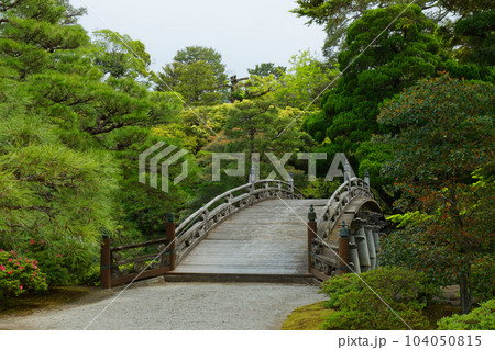 京都御所 御内庭・錦台 若葉に新緑 京都御所 御内庭・錦台 若葉に新緑 104050815