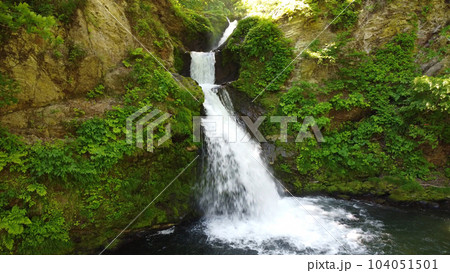 ドローンで空撮した上大滝 ドローンで空撮した上大滝 104051501