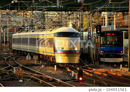 『大宮』を経て日光へ向かう…東武特急『スペーシア』　豪華特急で新宿から日光・鬼怒川へ 104051561