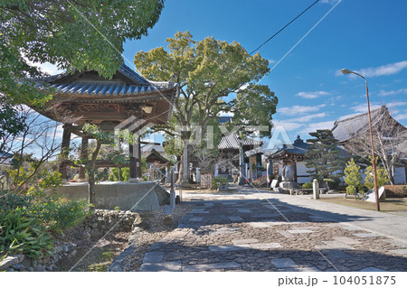 【一宮寺】 (四国霊場第83番札所) 香川県高松市一宮町 104051875