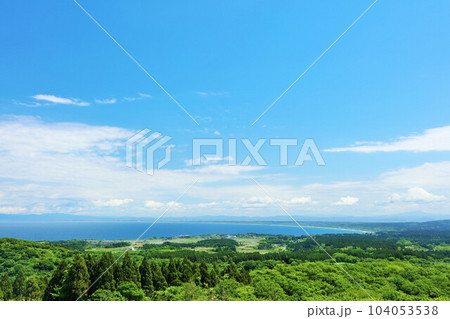 秋田県 青空の男鹿半島 八望台からの展望 秋田県 青空の男鹿半島 八望台からの展望 104053538