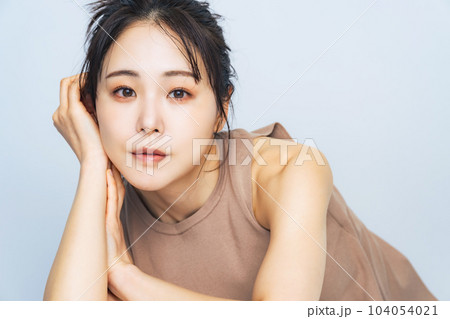 女性の美容・スキンケア・コスメイメージ 女性の美容・スキンケア・コスメイメージ 104054021