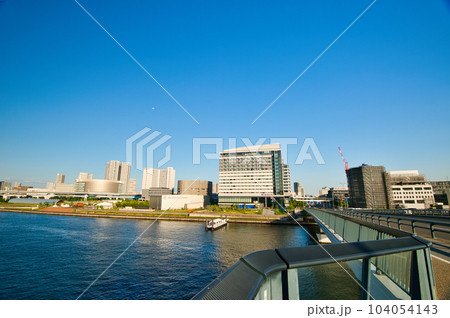 豊洲大橋から観たららぽーと豊洲高層マンションの風景 豊洲大橋から観たららぽーと豊洲高層マンションの風景 104054143