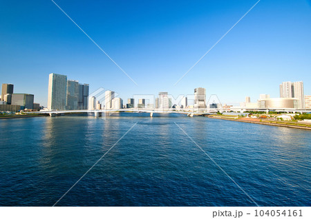 豊洲大橋から観たららぽーと豊洲高層マンションの風景 104054161