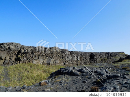 アイスランド　Bridge Between Continents　夏 104056933